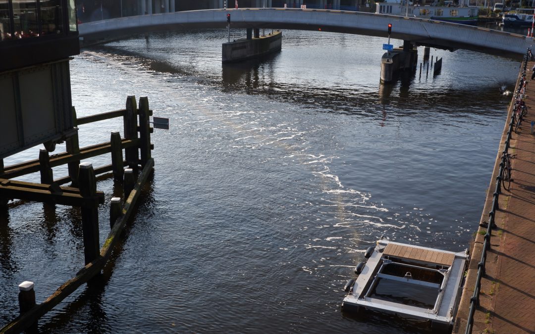 First screen of air bubbles stops plastic from Amsterdam’s canals